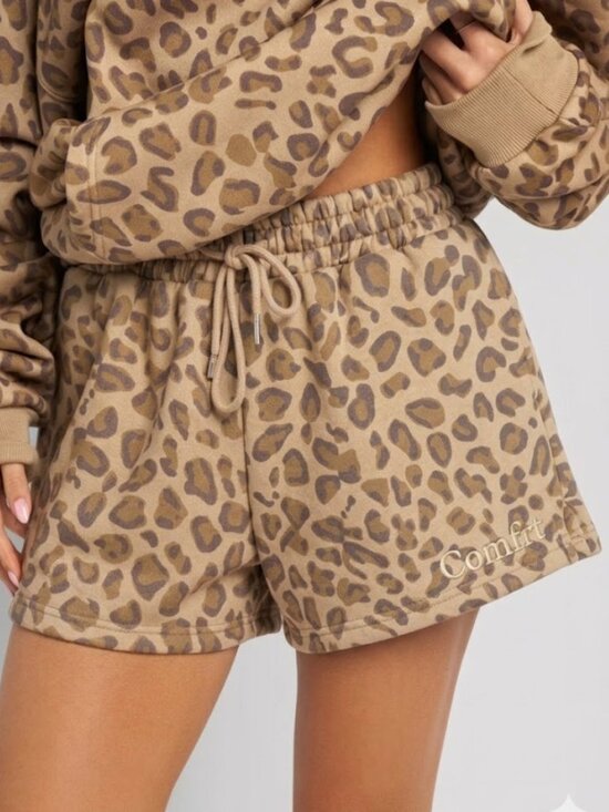 Comfrt Pants - Comfrt Animal Print Fleece Lined Lounge Shorts Size Medium Athleisure Earth